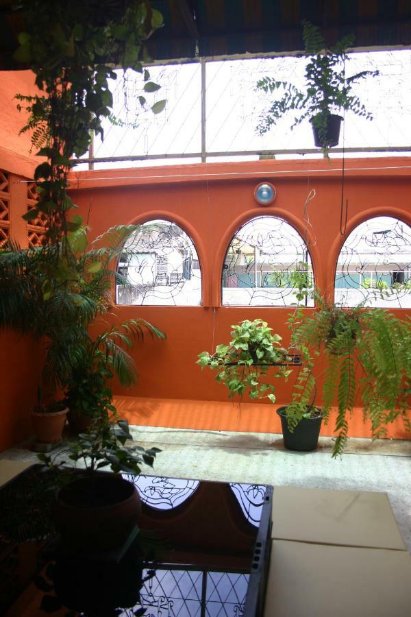 Born Free Hostel Bangkok Exterior photo